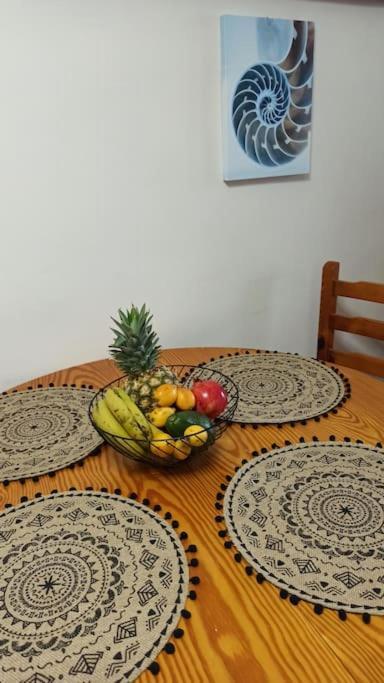 Seashell Apartment Sea View, Castle View 200Metres From The Beach سيتيا المظهر الخارجي الصورة