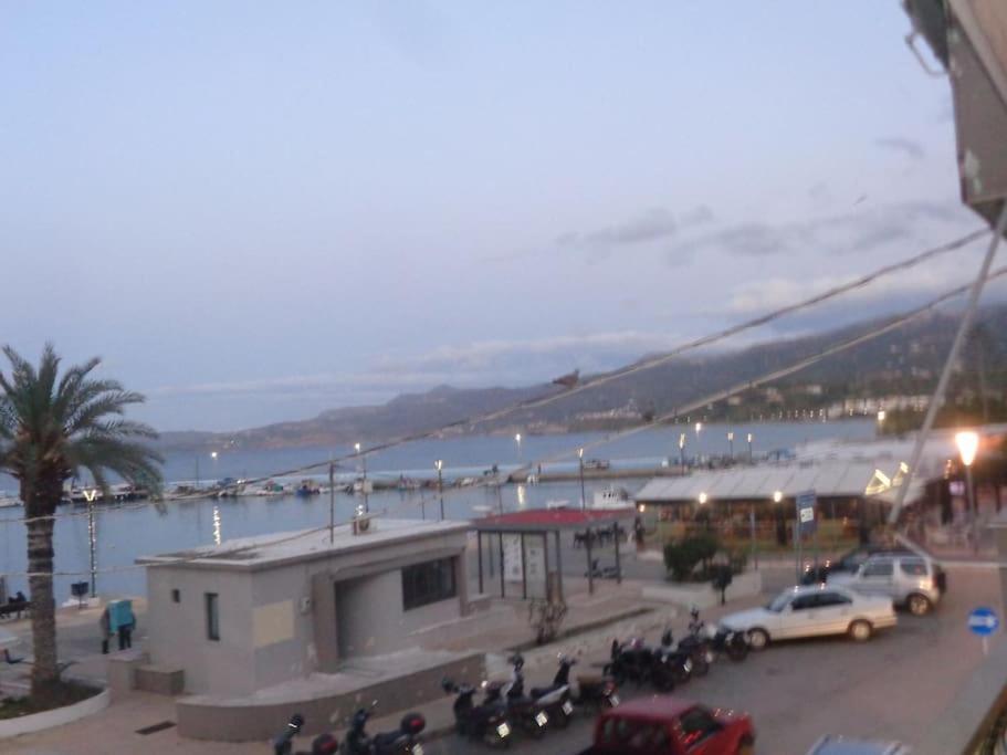 Seashell Apartment Sea View, Castle View 200Metres From The Beach سيتيا المظهر الخارجي الصورة