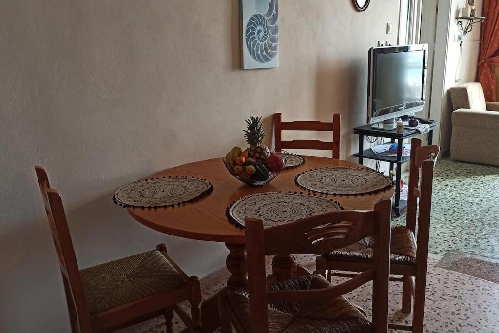 Seashell Apartment Sea View, Castle View 200Metres From The Beach سيتيا المظهر الخارجي الصورة