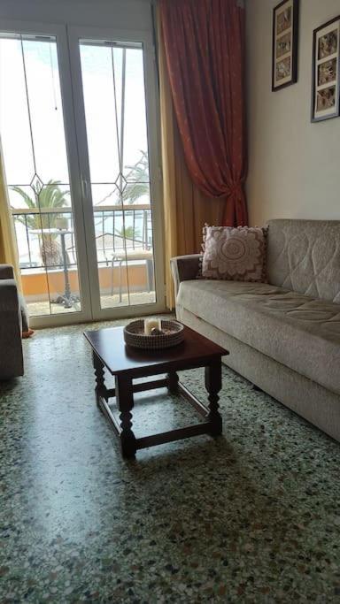 Seashell Apartment Sea View, Castle View 200Metres From The Beach سيتيا المظهر الخارجي الصورة