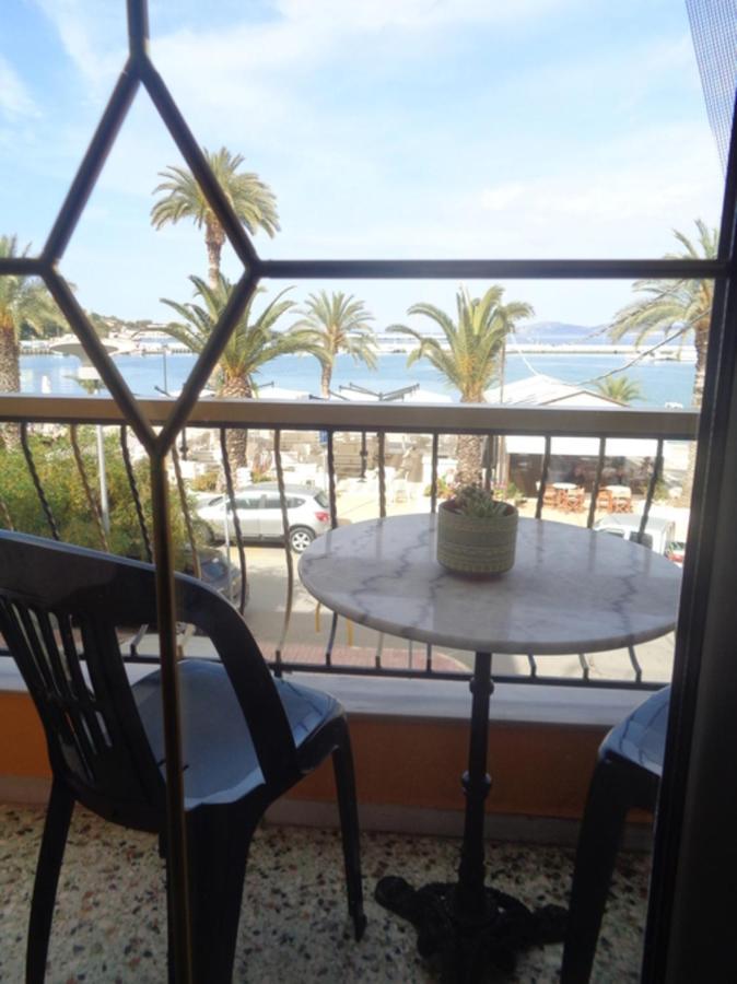 Seashell Apartment Sea View, Castle View 200Metres From The Beach سيتيا المظهر الخارجي الصورة