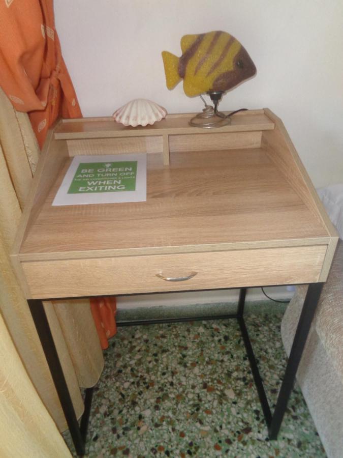 Seashell Apartment Sea View, Castle View 200Metres From The Beach سيتيا المظهر الخارجي الصورة