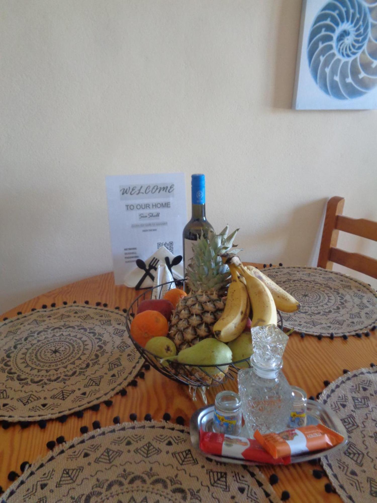 Seashell Apartment Sea View, Castle View 200Metres From The Beach سيتيا المظهر الخارجي الصورة